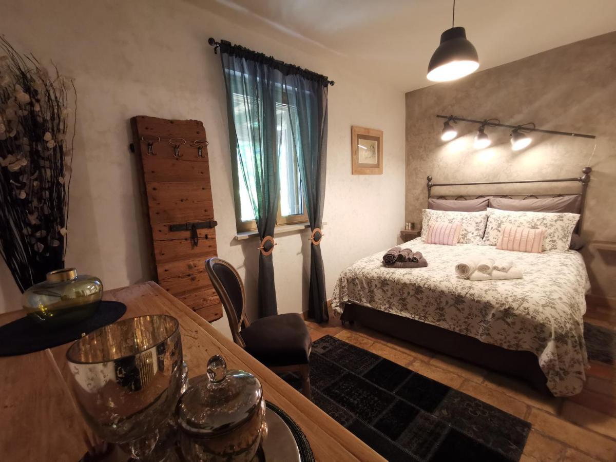 Cantiano Bed & Breakfast Sentiero 54 المظهر الخارجي الصورة