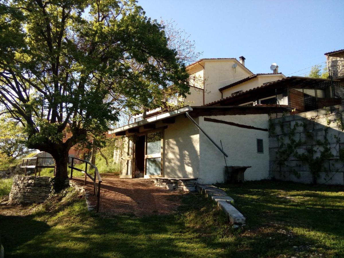 Cantiano Bed & Breakfast Sentiero 54 المظهر الخارجي الصورة