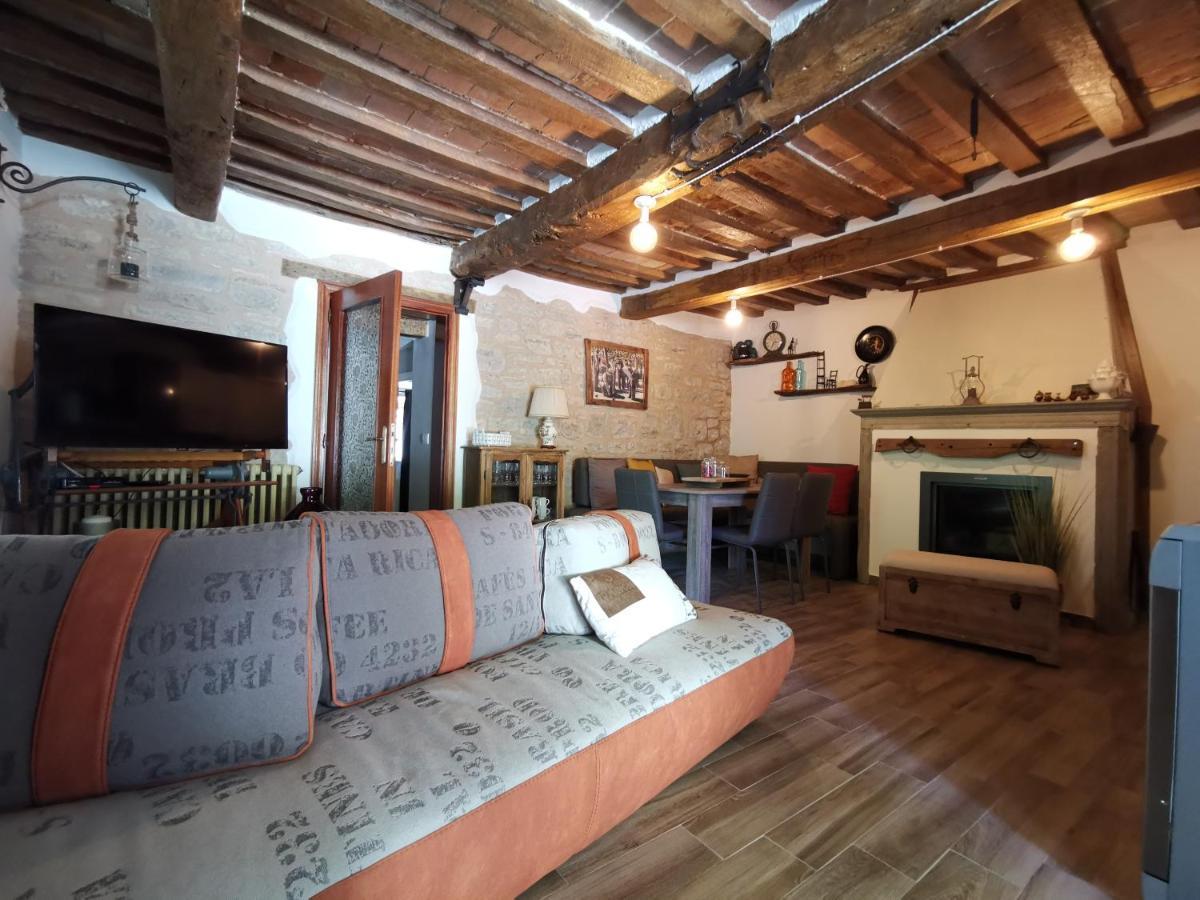 Cantiano Bed & Breakfast Sentiero 54 المظهر الخارجي الصورة