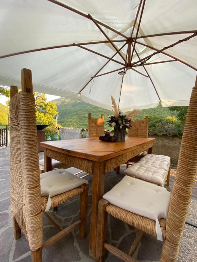 Cantiano Bed & Breakfast Sentiero 54 المظهر الخارجي الصورة