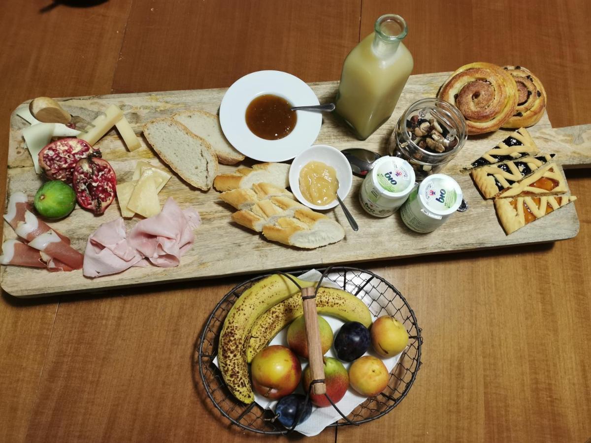 Cantiano Bed & Breakfast Sentiero 54 المظهر الخارجي الصورة