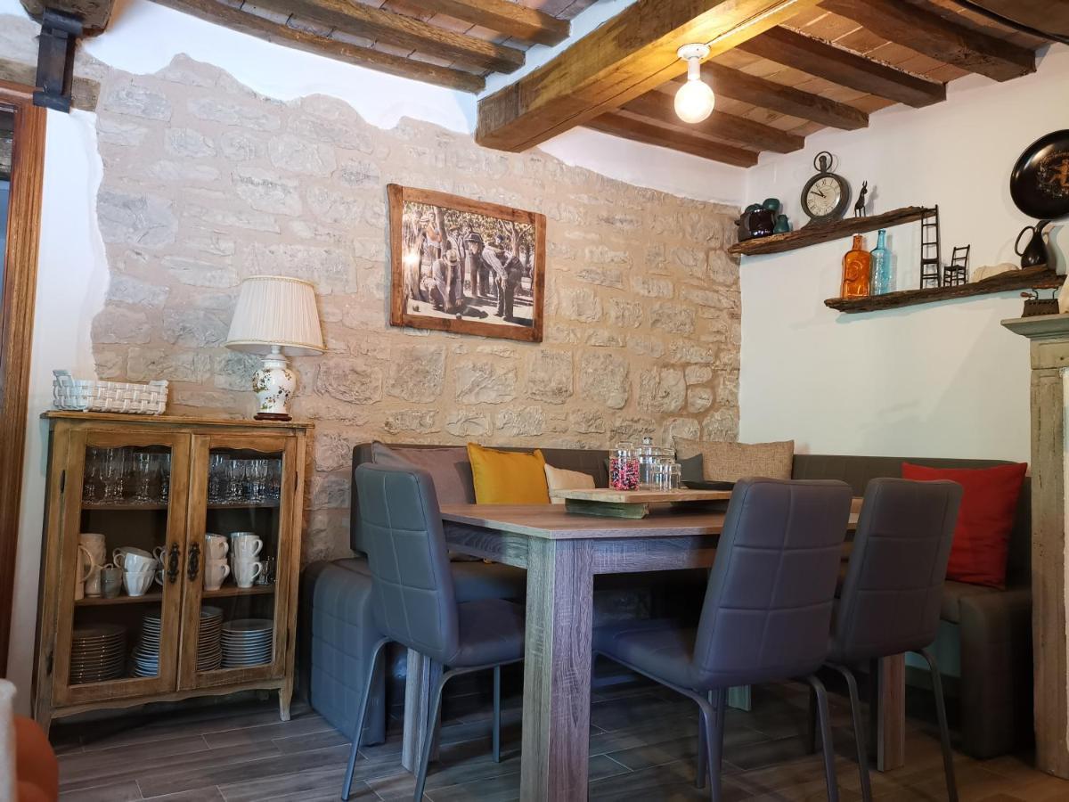 Cantiano Bed & Breakfast Sentiero 54 المظهر الخارجي الصورة